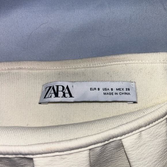 One-Shoulder Ruffle Top in Cream - Picture 4 of 4